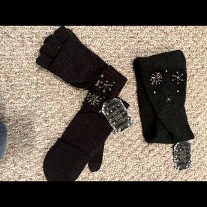 Victoria Secret head warmer and mitten set